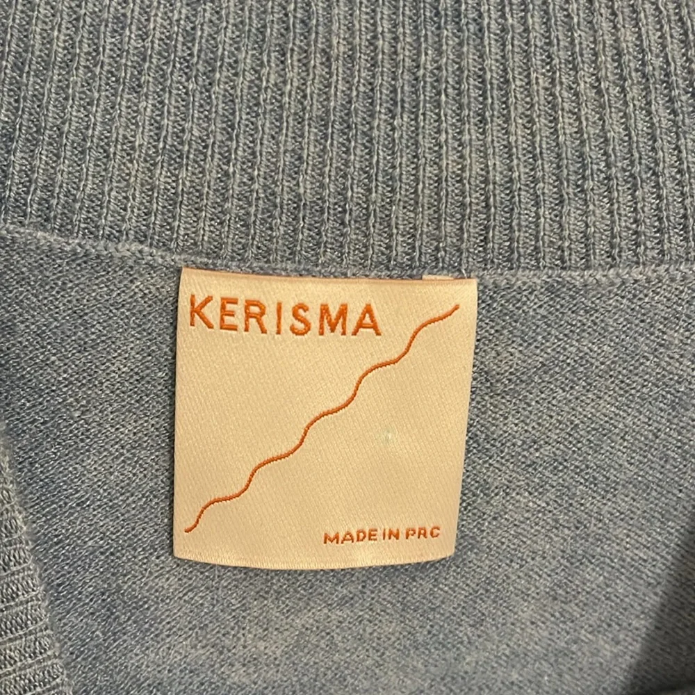 Karissa Blue Mock Neck Short Sleeve Sweater size one size - Picture 2 of 4